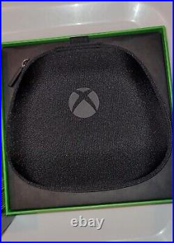 Microsoft Xbox Elite Series 2 FST-00001 Wireless Controller Xbox One- Open Box