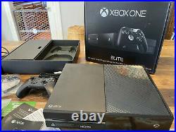 Microsoft Xbox One Elite Bundle 1TB Black Console withKinect and Extra Controller