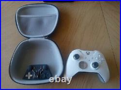 Microsoft Xbox One Elite Wireless Controller Series 1 1698 Very Good- WithCase