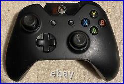 Xbox 5 Wireless Controllers With Elite Wireless Controller Case LOOK AT PICS