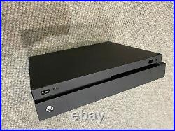 Xbox One X 1TB Games + Wires + Elite Controllers included (Skate 3, Call Of Duty)
